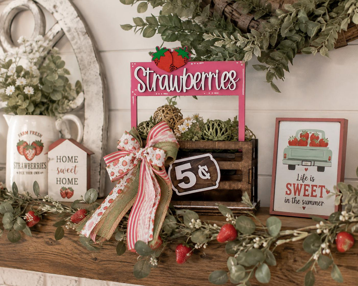 Strawberries Interchangeable Crate Sign, Strawberry Wood Sign, Summer Farmhouse Decor, Farmers Market Decor, Kitchen Shelf Decor